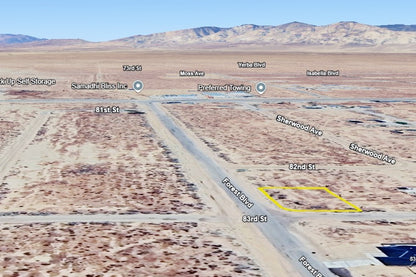 0.24 Acre California City, Kern County, CA (Power, Water, & Paved Road)