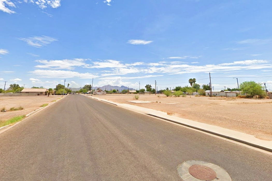 0.17 Acre Eloy, Pinal County, AZ (Commercial Lot, Power, Water, & Paved Road)