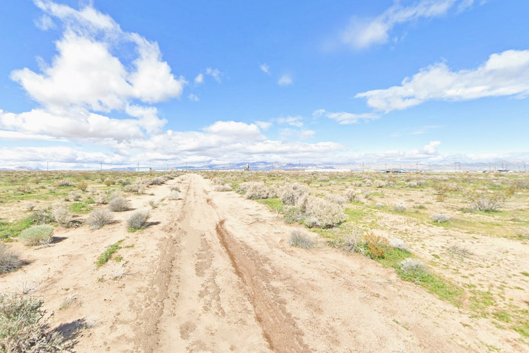 0.22 Acre California City, Kern County, CA (Water)