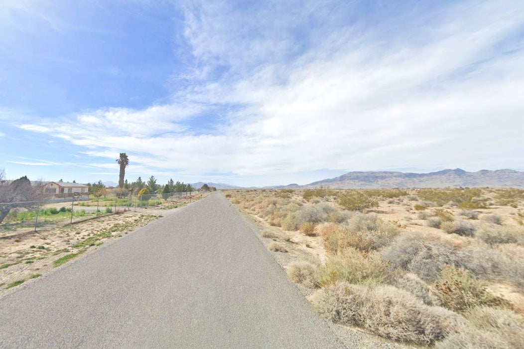 0.46 Acre Pahrump, Nye County, NV (Power & Paved Road)