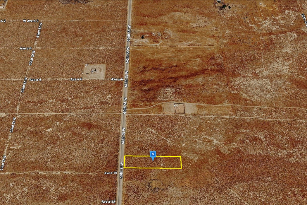 2.39 Acres Lancaster, Los Angeles County, CA (Power & Paved Road)