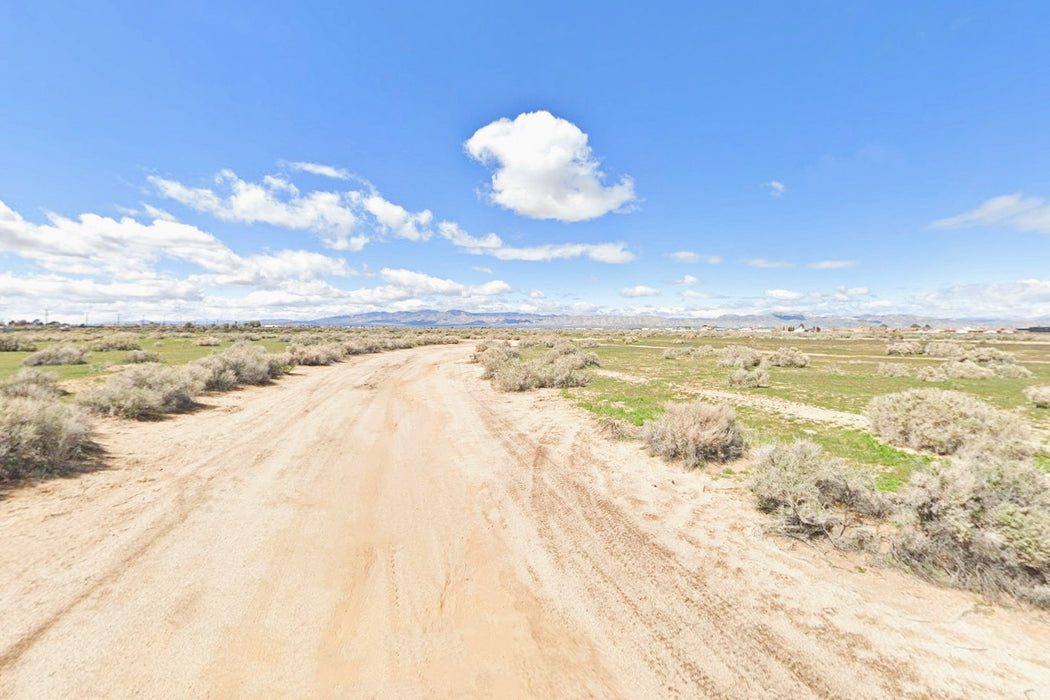 0.51 Acre California City, Kern County, CA (Water)