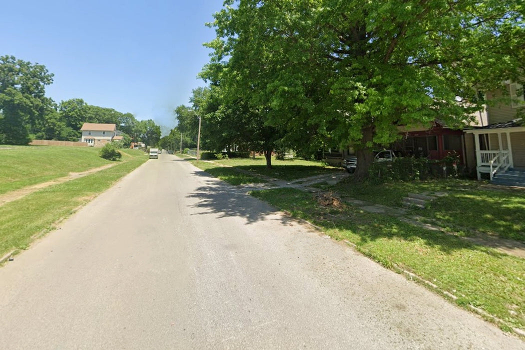 0.10 Acre Kansas City, Jackson County, MO (Power, Water, & Paved Road)