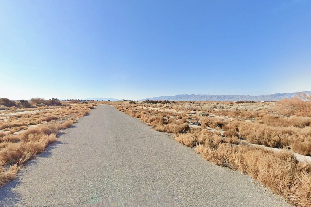 0.2810 Acre Pahrump, Nye County, NV (Paved Road)