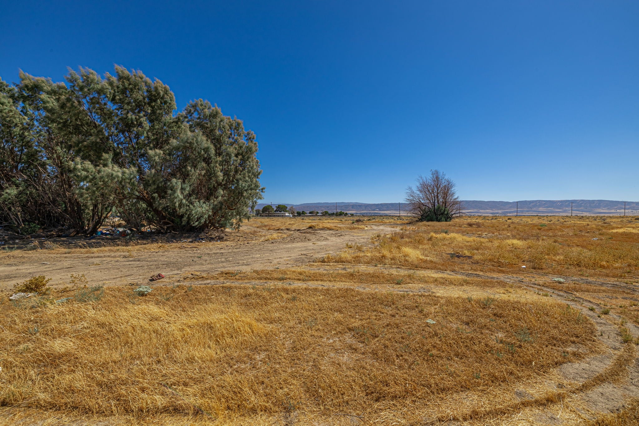 8.81 Acres Lancaster, Los Angeles County, CA (Commercial Lot, Power, & Paved Road)
