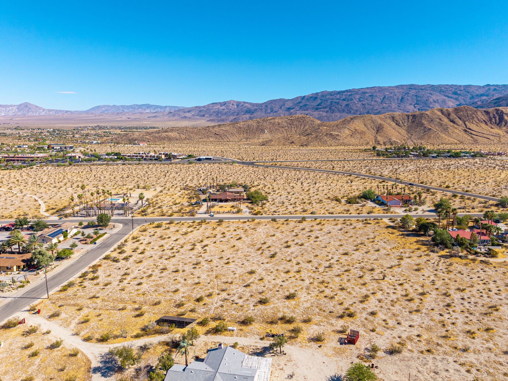 1.47 Acres Borrego Springs, San Diego County, CA (Power, Water, & Paved Road)