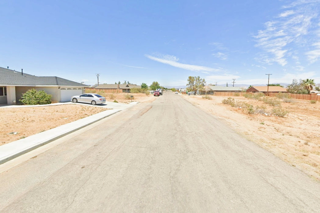 0.15 Acre Ridgecrest, Kern County, CA (Power, Water, & Paved Road)