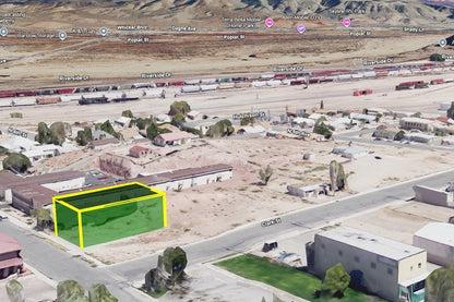 0.09 Acre Barstow, San Bernardino County, CA (Power, Water, & Paved Road)