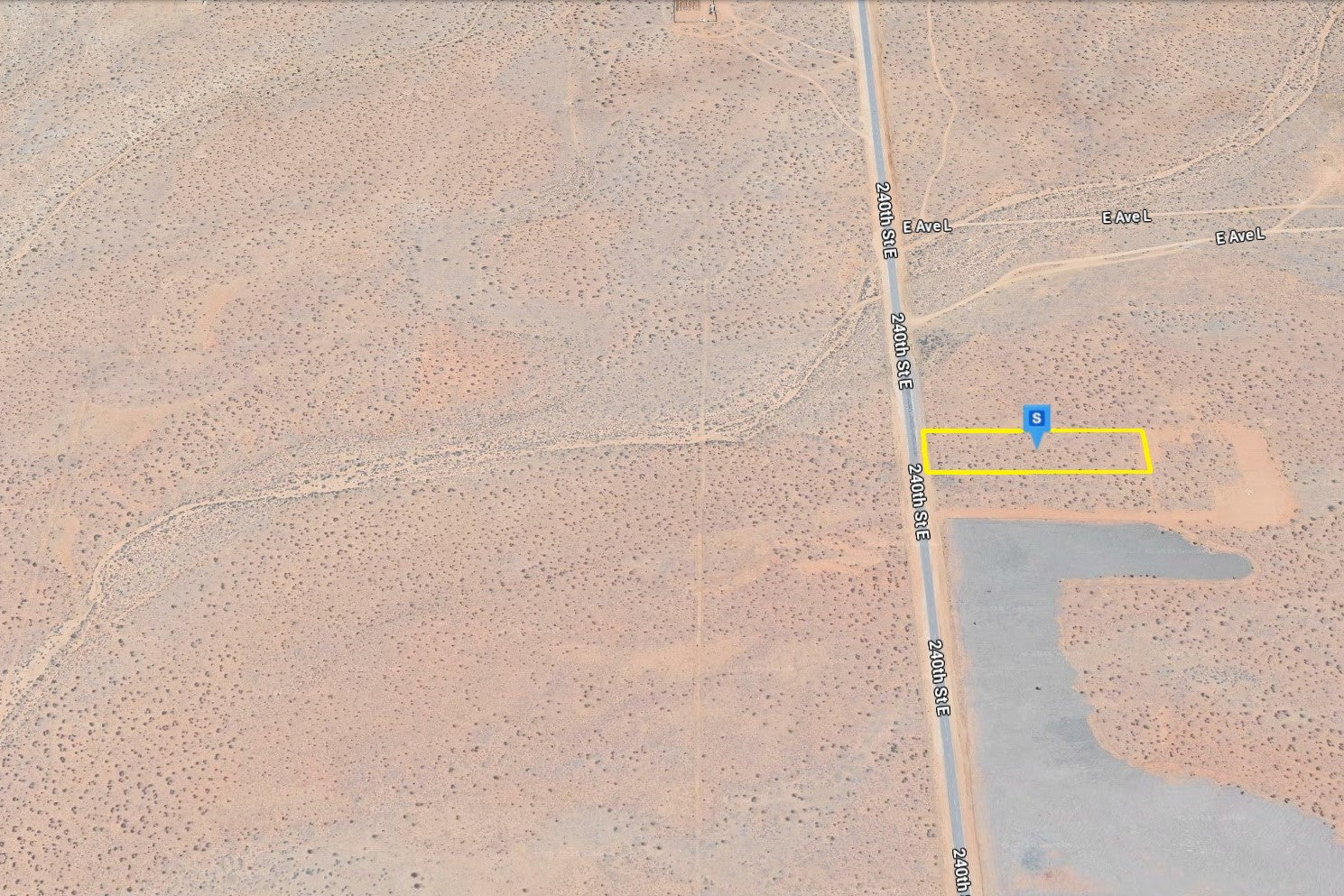 2.31 Acres Lancaster, Los Angeles County, CA (Paved Road)