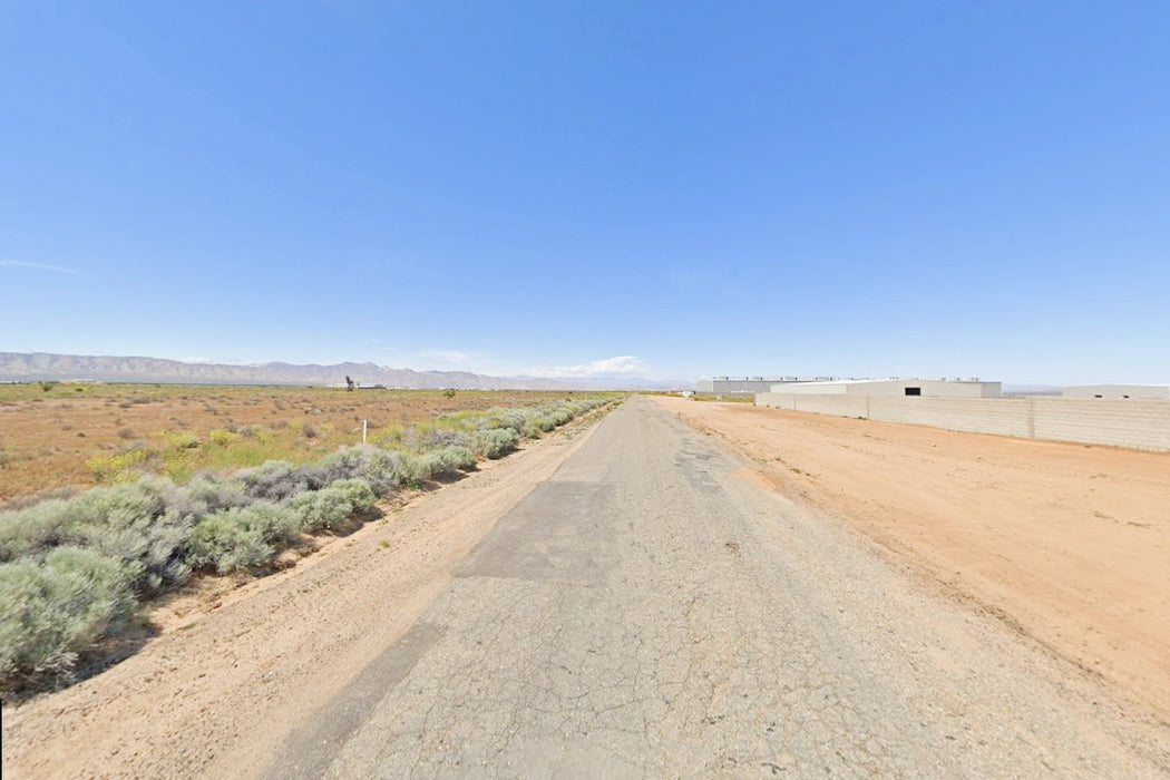 0.23 Acre California City, Kern County, CA (Water)