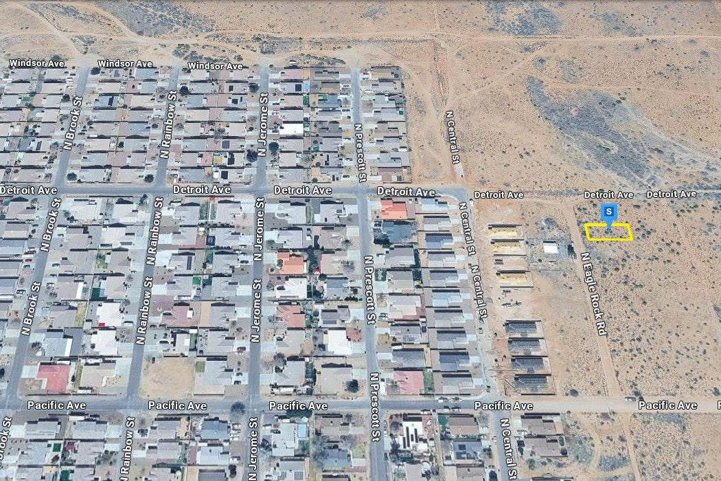 0.11 Acre Kingman, Mohave County, AZ (Power)