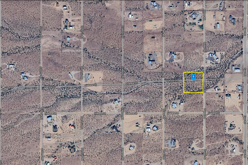 2.35 Acres Golden Valley, Mohave County, AZ (Power)