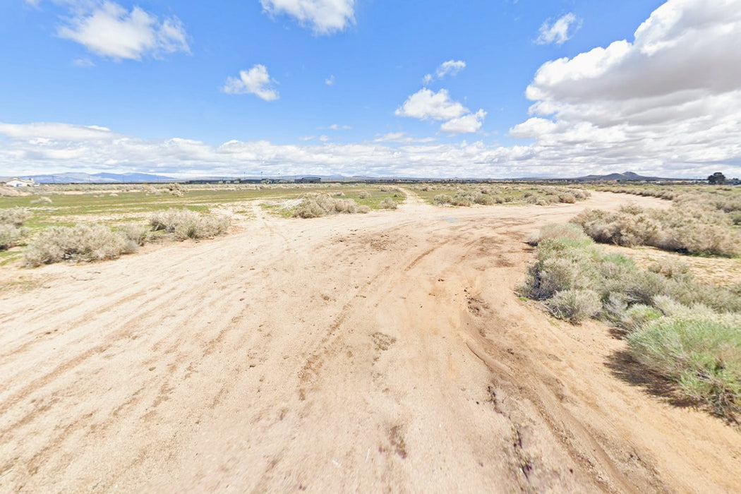 0.51 Acre California City, Kern County, CA (Water)