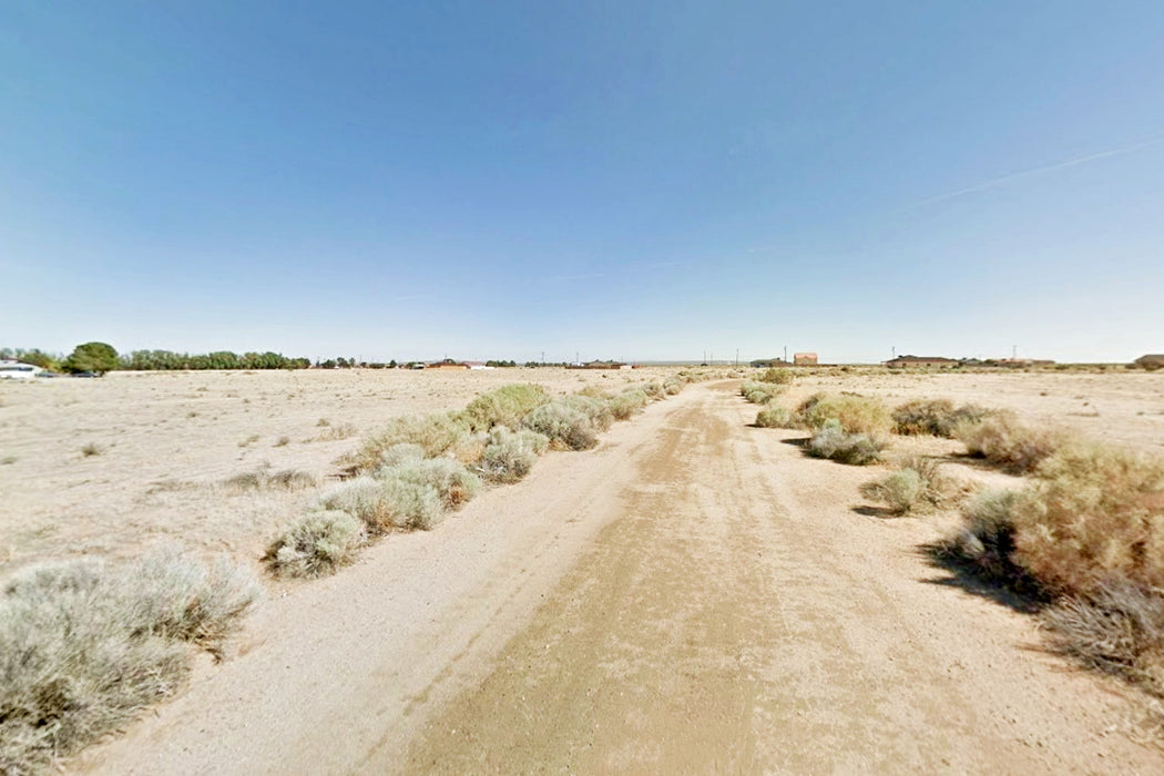 0.24 Acre California City, Kern County, CA (Power & Water)