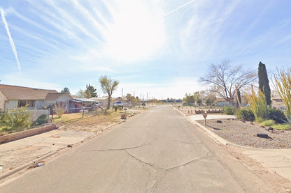 0.19 Acre Roswell, Chaves County, NM (Power, Water, & Paved Road)
