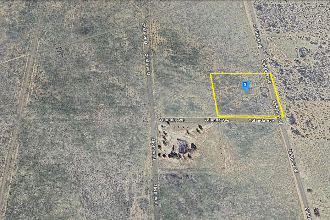 2.52 Acres Rosamond, Kern County, CA (Power)