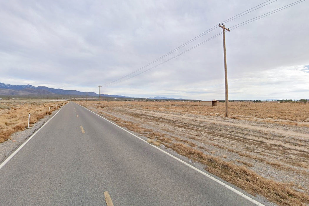 0.46 Acre Pahrump, Nye County, NV (Power & Paved Road)