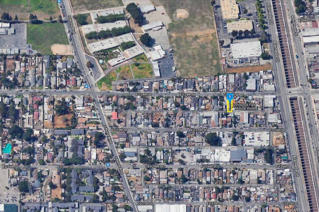 0.08 Acre Compton, Los Angeles County, CA (Commercial Lot, Power, Water, & Paved Road)