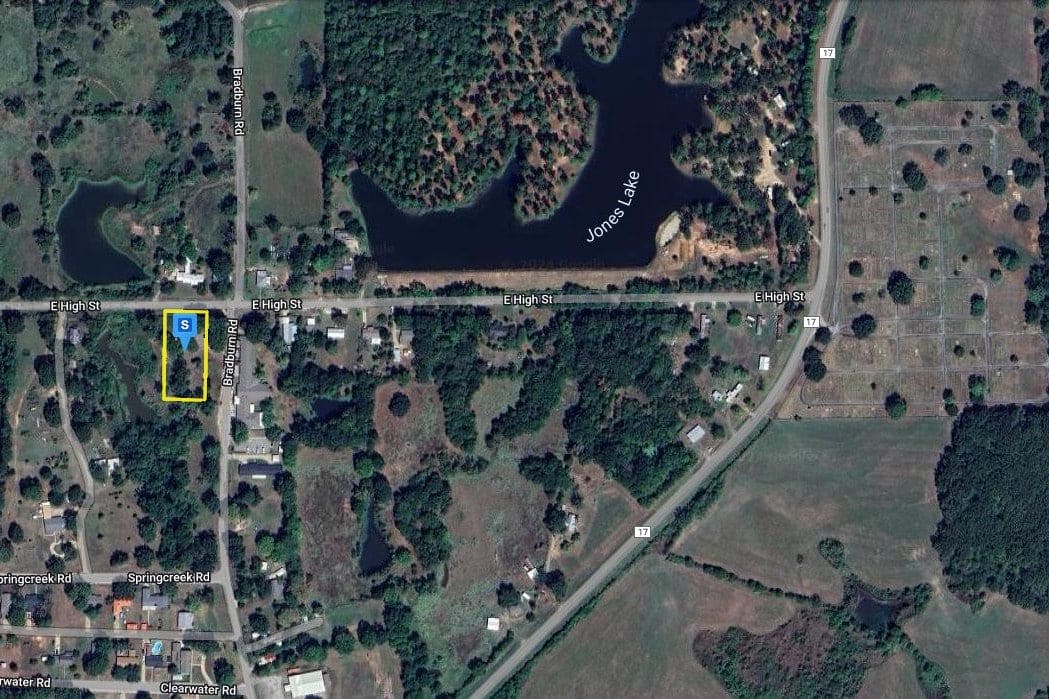 0.86 Acre Grand Saline, Van Zandt County, TX (Power, Water, & Paved Road)