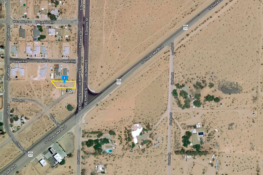 0.19 Acre Ridgecrest, Kern County, CA (Power, Water, & Paved Road)