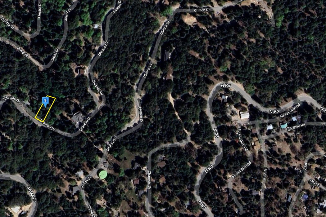 0.18 Acre Crestline, San Bernardino County, CA (Power, Water, & Paved Road)