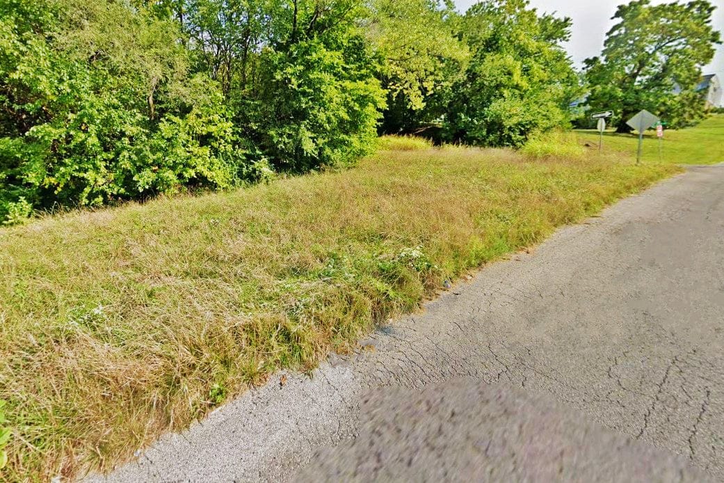 0.07 Acre Kansas City, Wyandotte County, KS (Power, Water, & Paved Road)