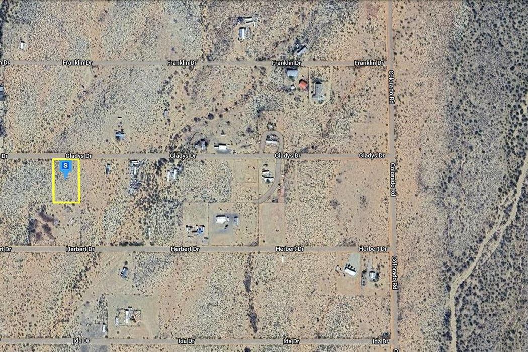 1.02 Acres Golden Valley, Mohave County, AZ (Power)