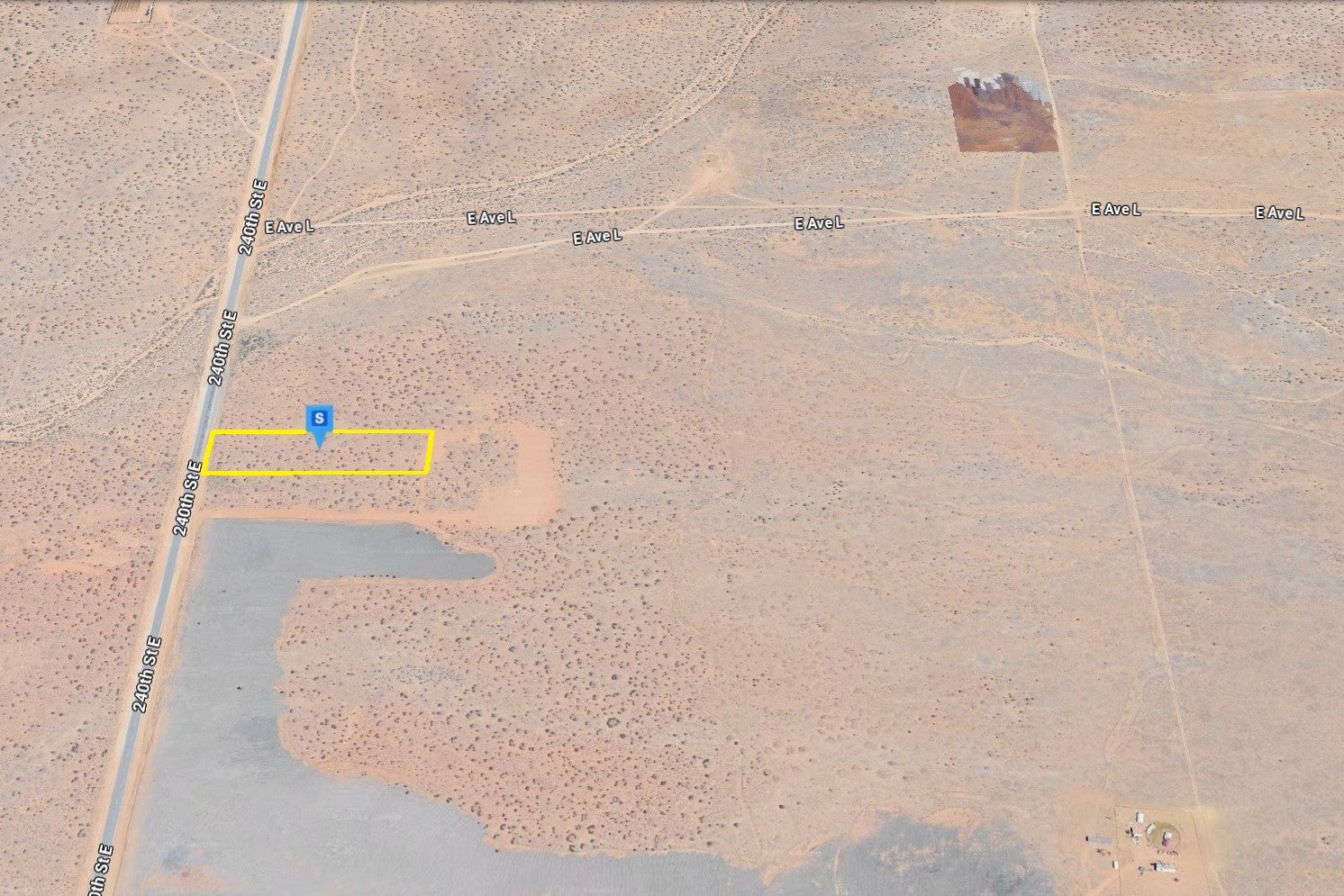 2.31 Acres Lancaster, Los Angeles County, CA (Paved Road)
