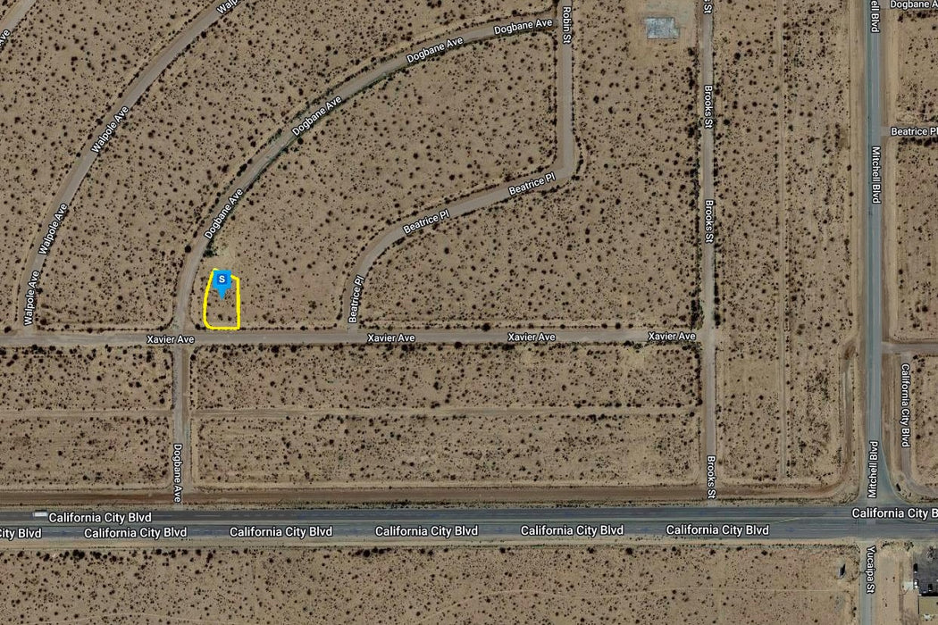 0.18 Acre California City, Kern County, CA (Paved Road)