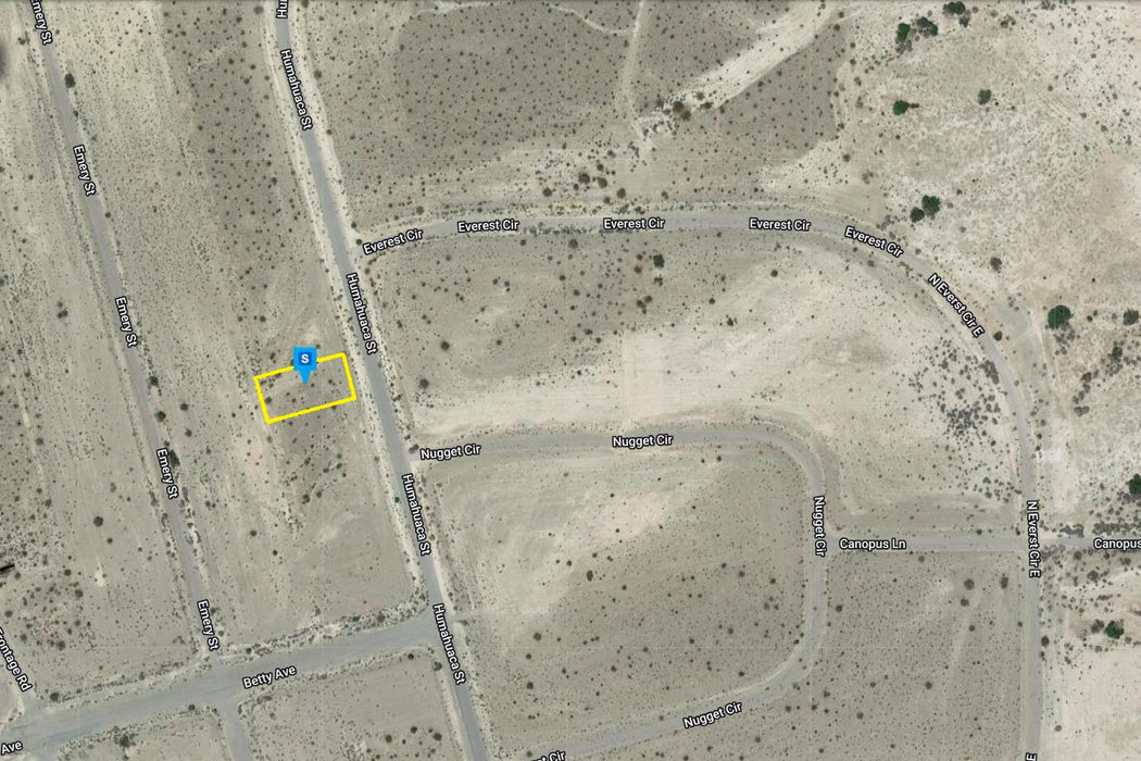 0.26 Acre Pahrump, Nye County, NV (Commercial Lot & Paved Road)