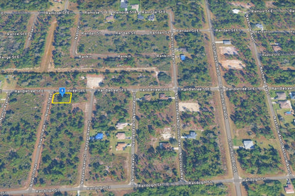 0.28 Acre Lehigh Acres, Lee County, FL (Power & Paved Road)