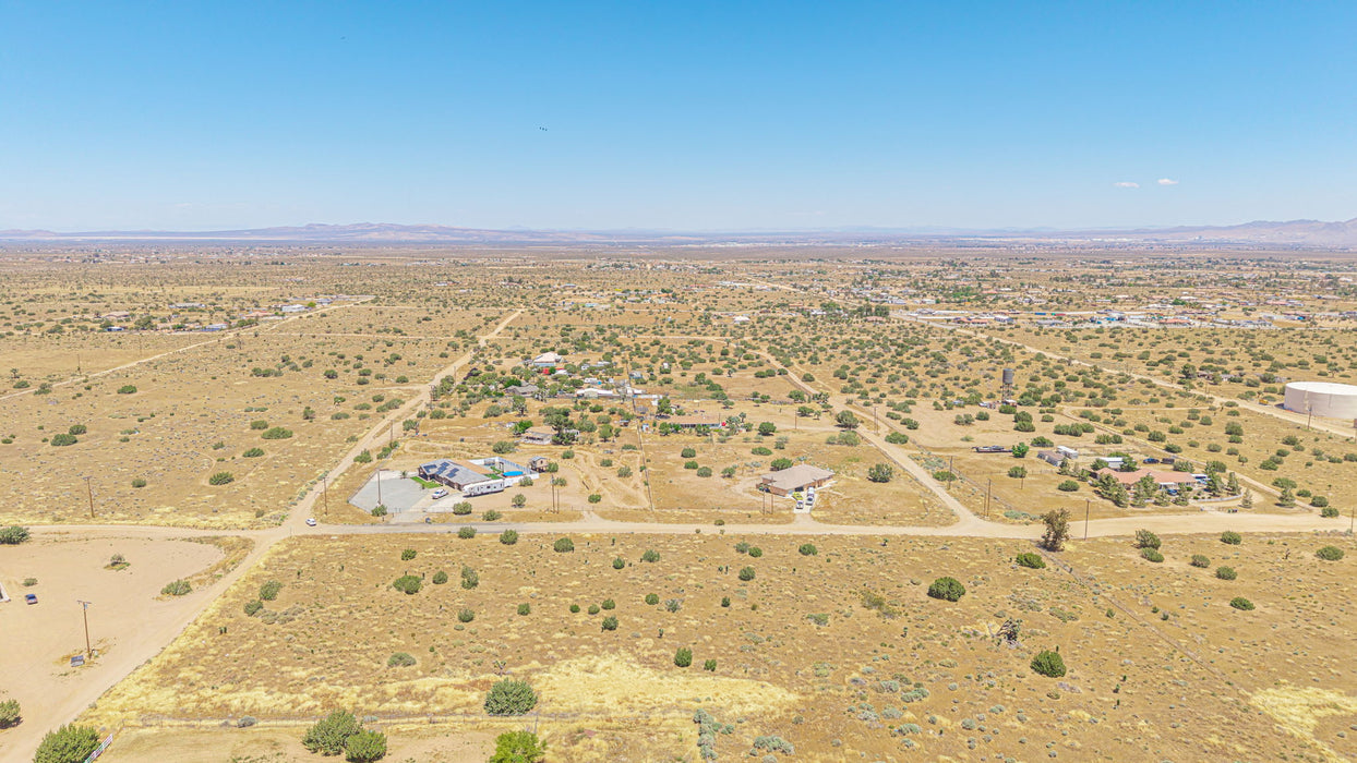 4.55 Acres Phelan, San Bernardino County, CA (Power & Water)
