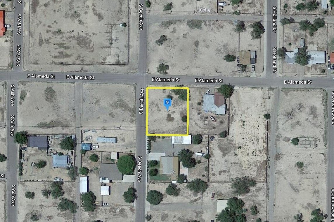 0.30 Acre Roswell, Chaves County, NM (Power, Water, & Paved Road)