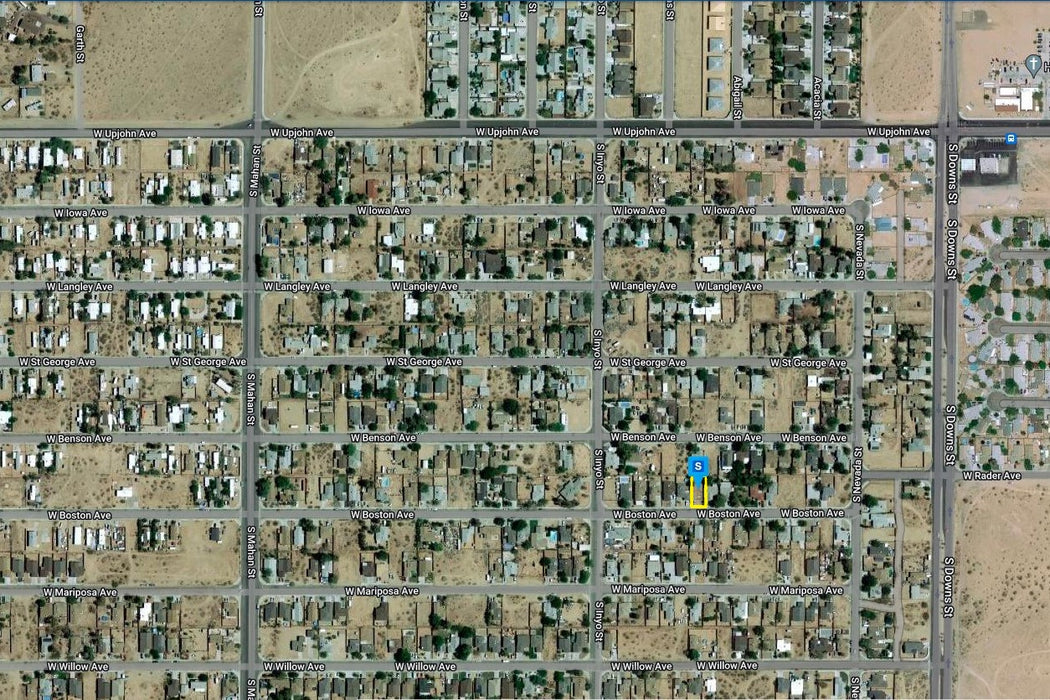 0.14 Acre Ridgecrest, Kern County, CA (Power, Water, & Paved Road)