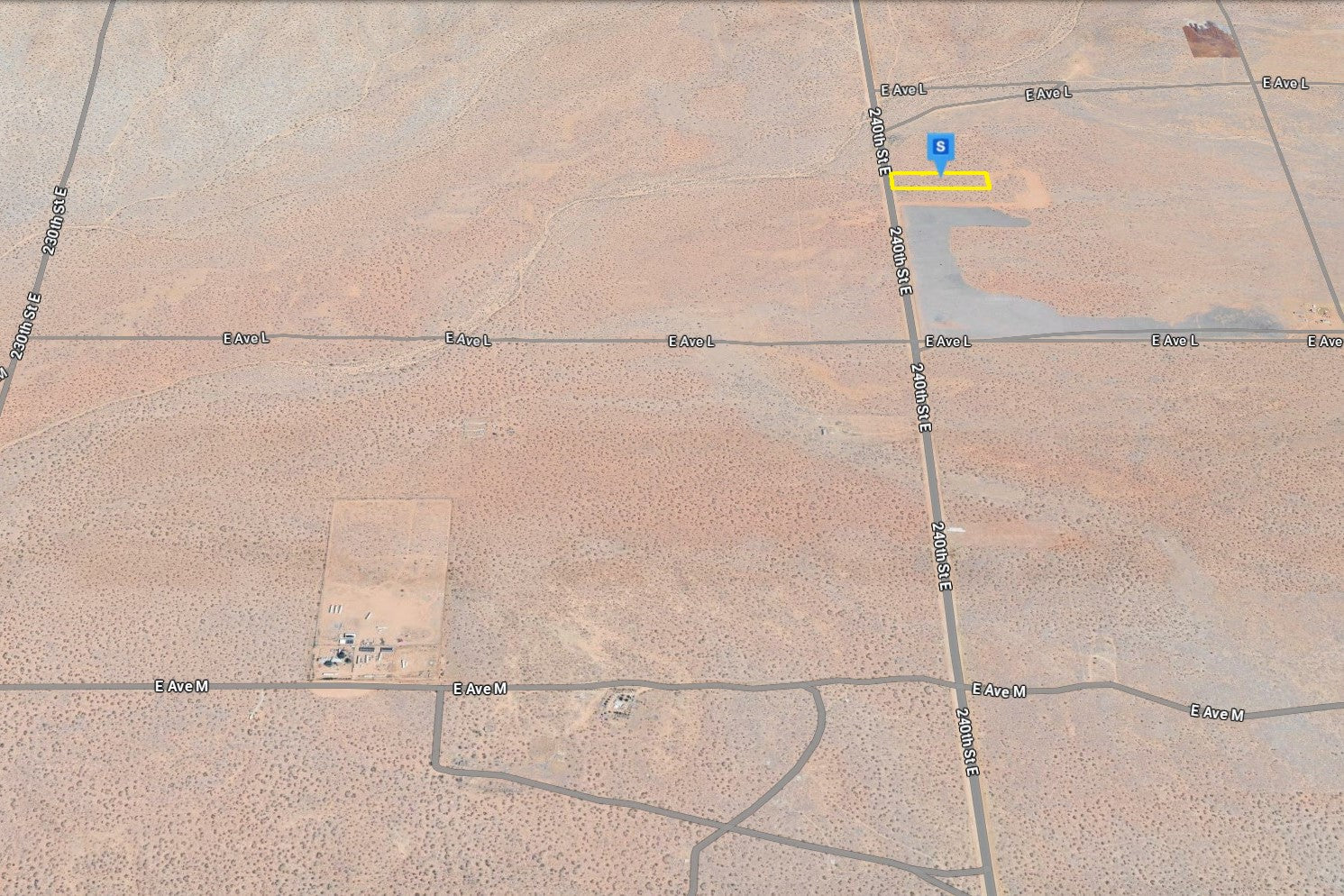 2.31 Acres Lancaster, Los Angeles County, CA (Paved Road)