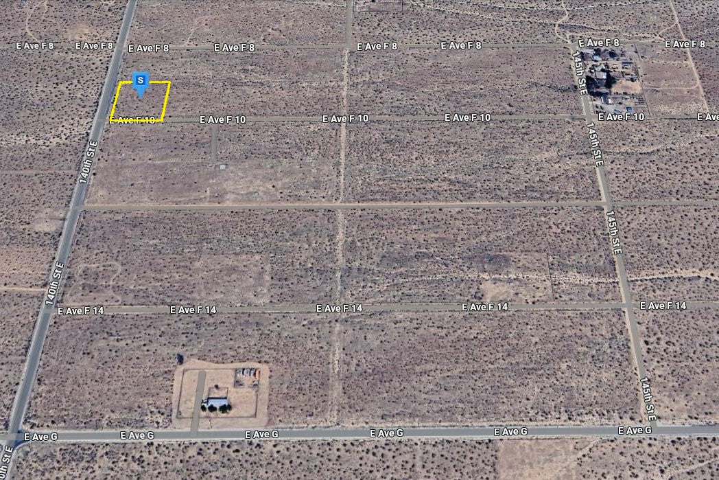 1.60 Acres Lancaster, Los Angeles County, CA (Paved Road)