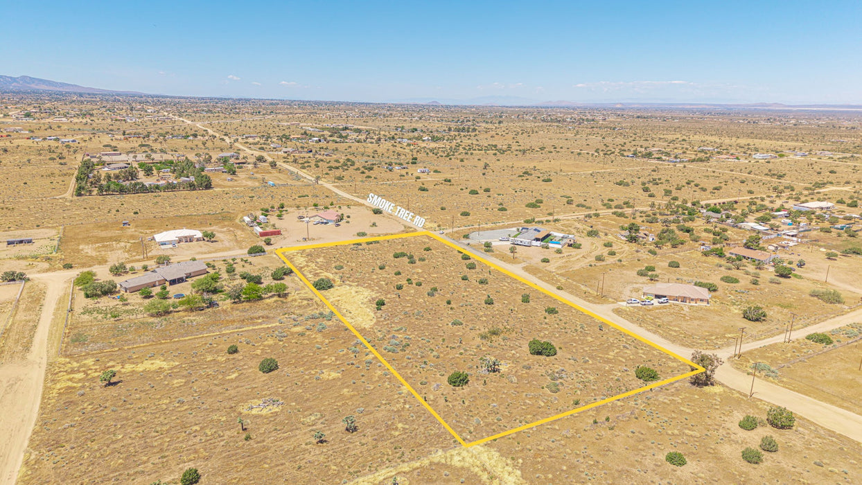 4.55 Acres Phelan, San Bernardino County, CA (Power & Water)