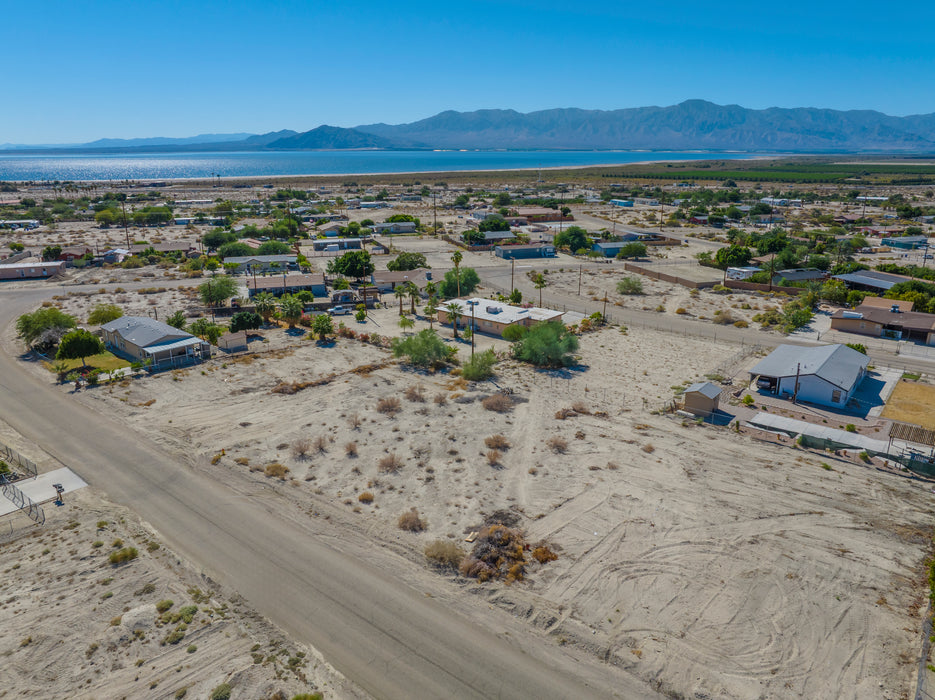 0.32 Acre Mecca, Riverside County, CA (Power, Water, & Paved Road)