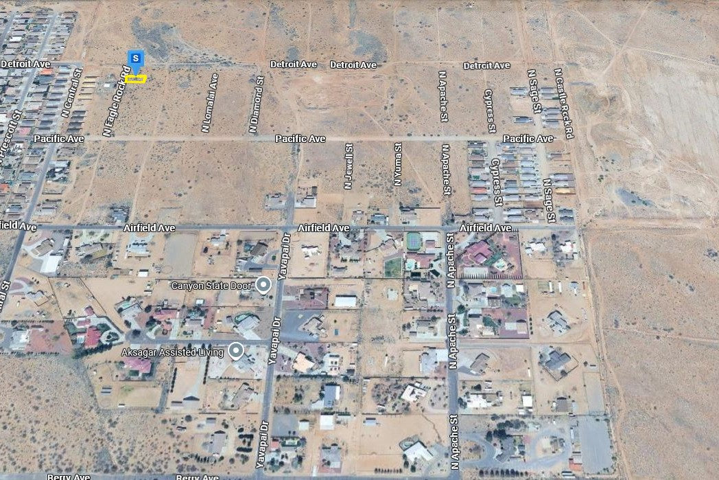 0.11 Acre Kingman, Mohave County, AZ (Power)