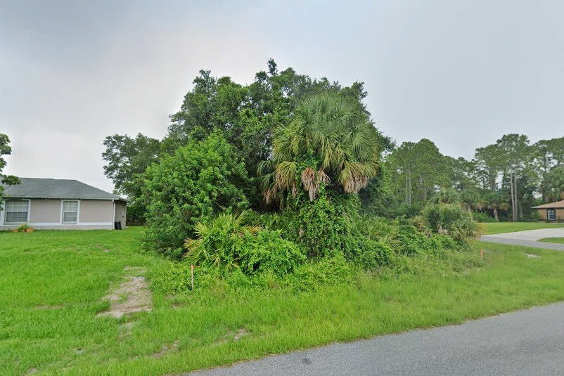 0.24 Acre North Port, Sarasota County, FL (Power & Paved Road)