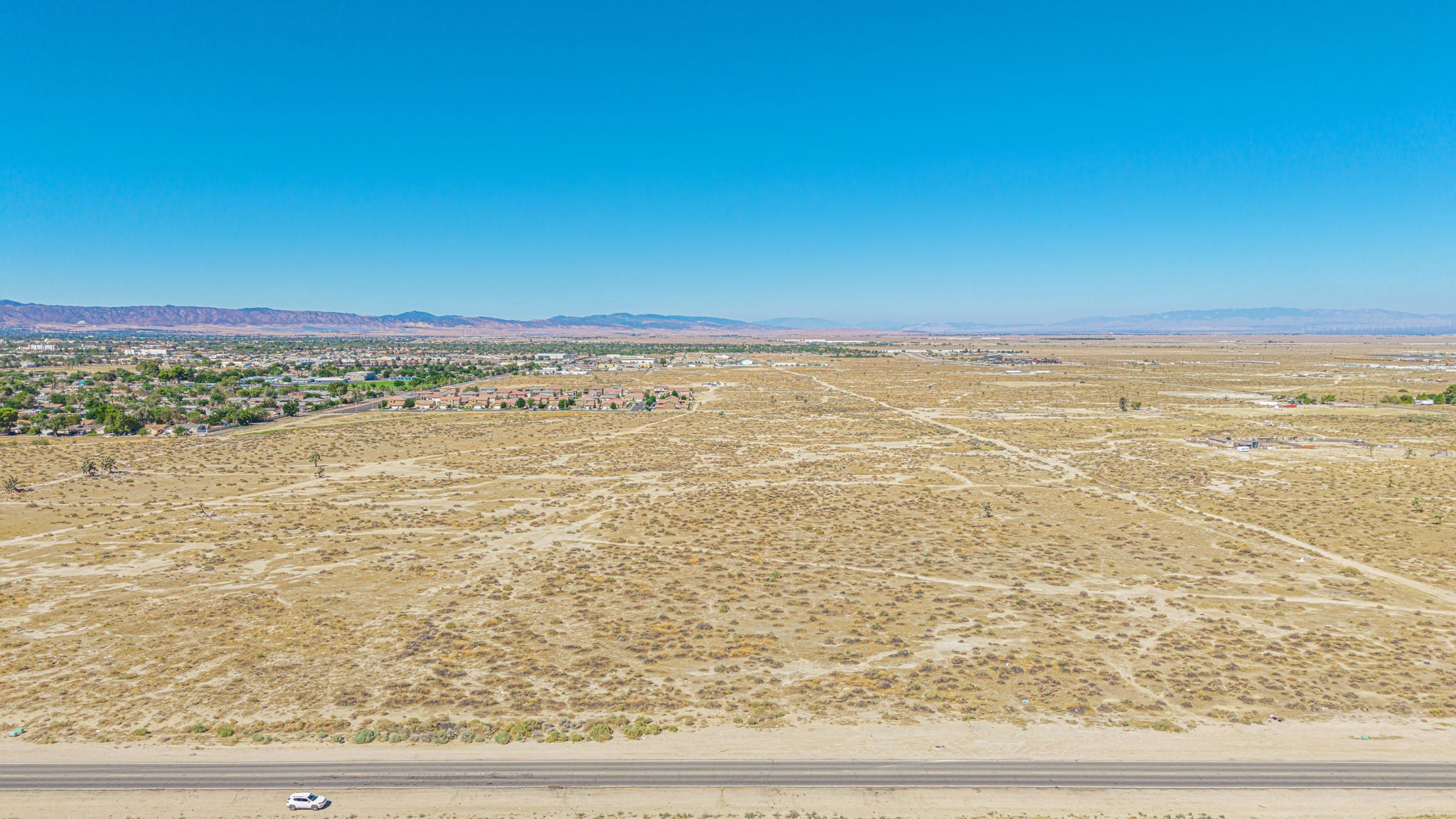 2.03 Acres Lancaster, Los Angeles County, CA (Paved Road)