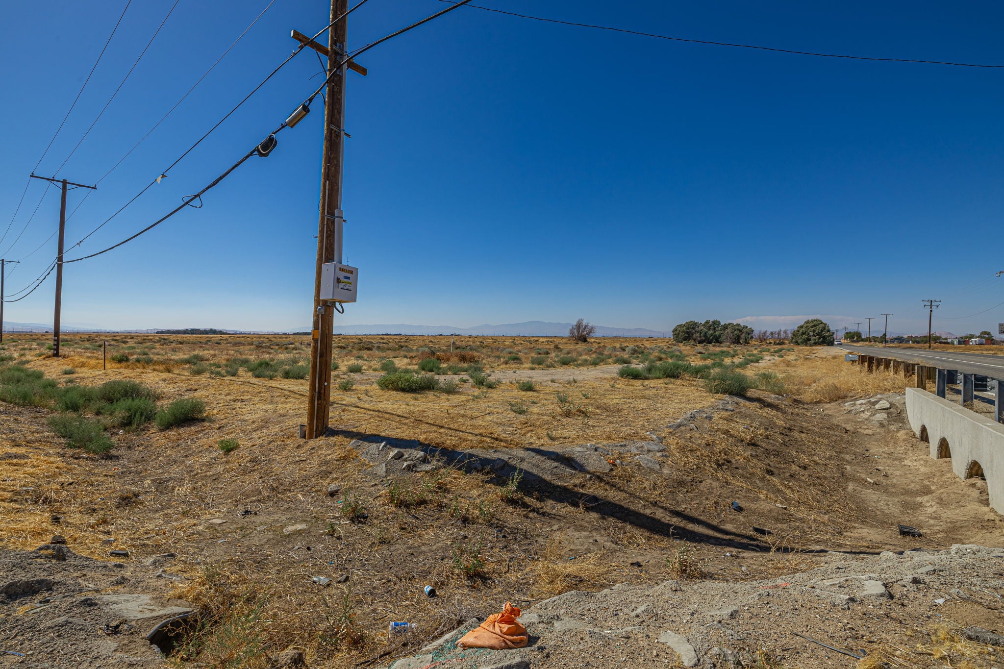 8.81 Acres Lancaster, Los Angeles County, CA (Commercial Lot, Power, & Paved Road)