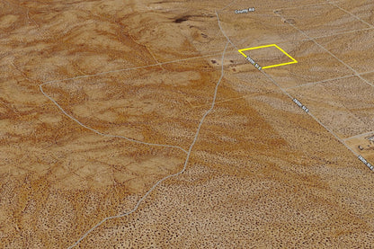9.76 Acres Adelanto, San Bernardino County, CA