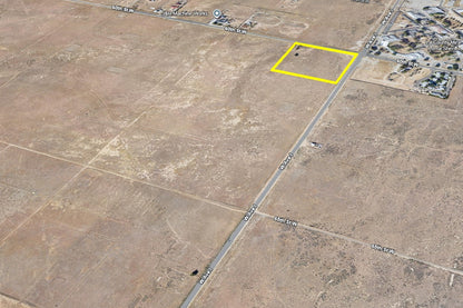 8.81 Acres Lancaster, Los Angeles County, CA (Commercial Lot, Power, & Paved Road)
