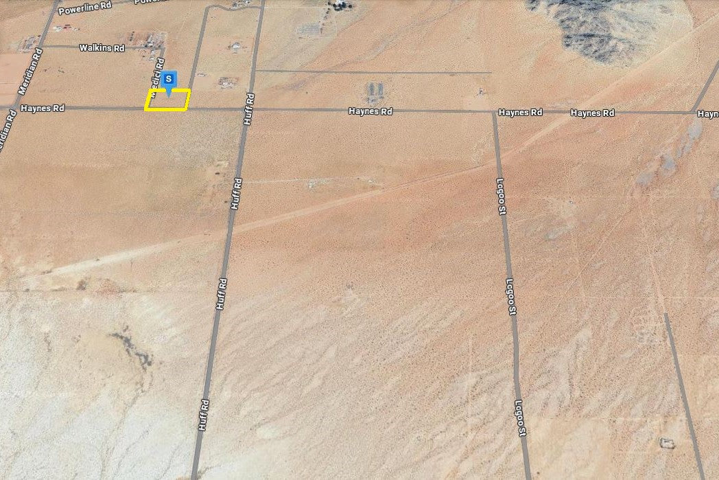 3.23 Acres Lucerne Valley, San Bernardino County, CA (Power & Paved Road)