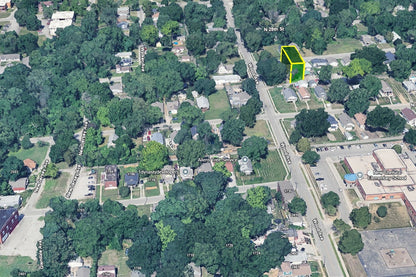 0.10 Acre Kansas City, Wyandotte County, KS (Power, Water, & Paved Road)