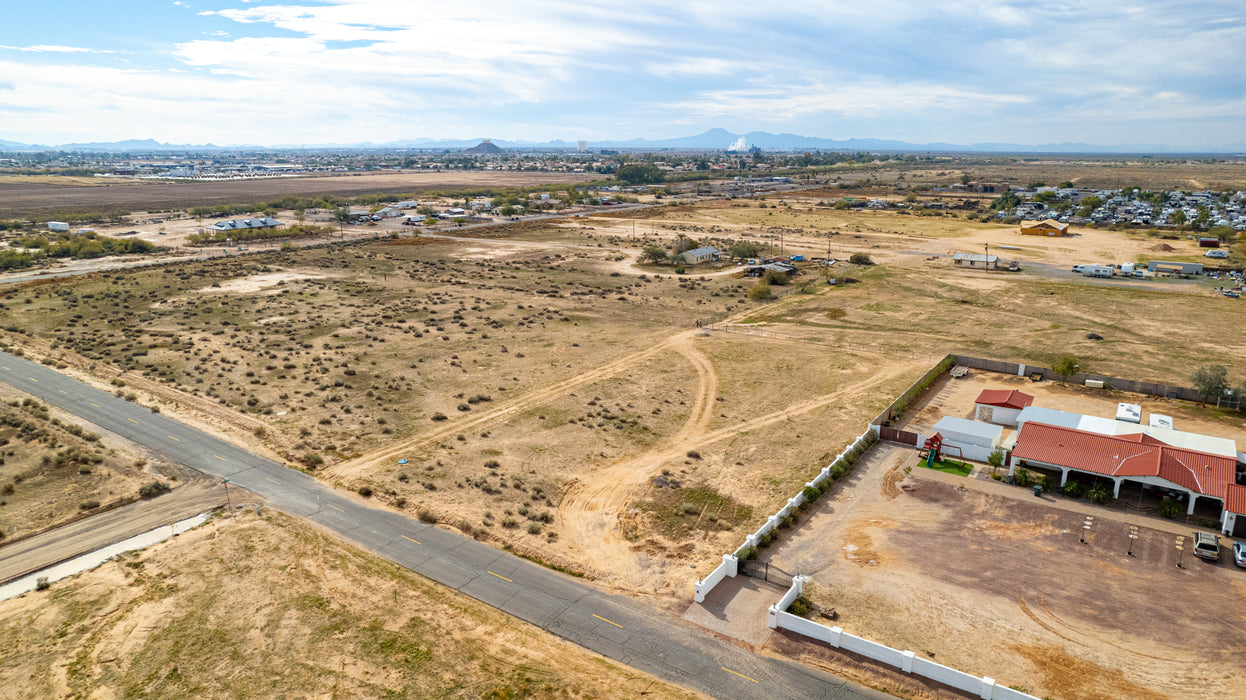 1.15 Acres Casa Grande, Pinal County, AZ (Power, Water, & Paved Road)