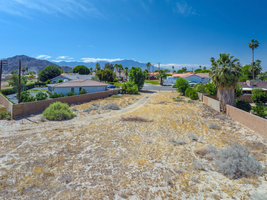 0.40 Acre La Quinta, Riverside County, CA (Power, Water, & Paved Road)