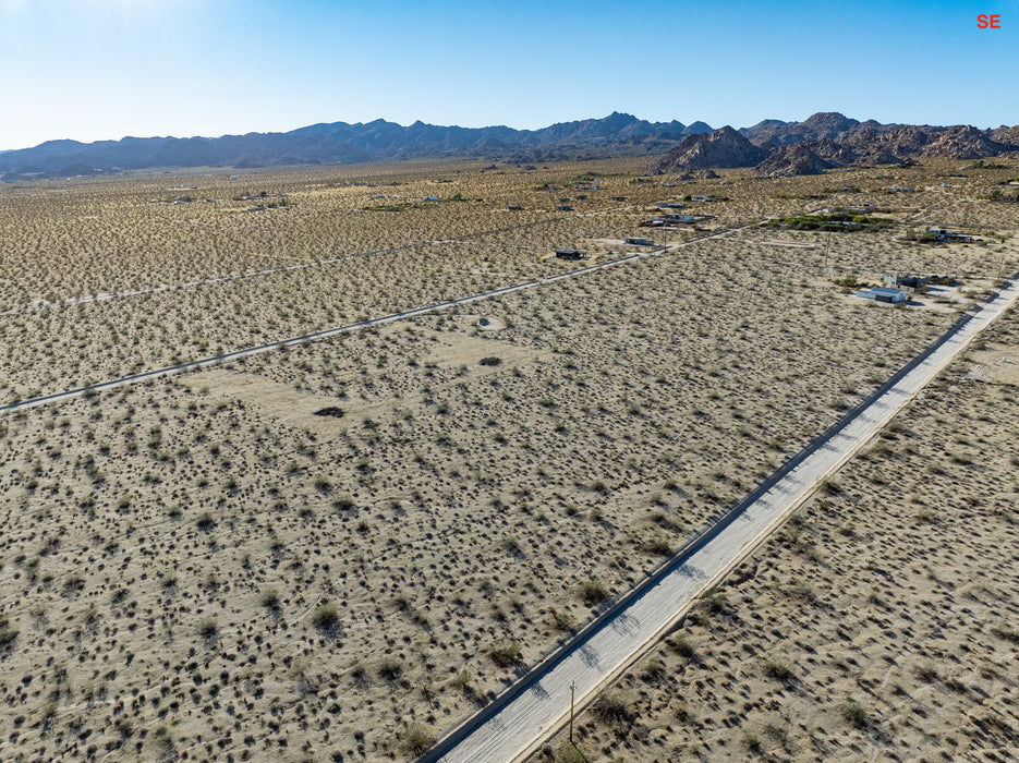 2.31 Acres Joshua Tree, San Bernardino County, CA (Power)