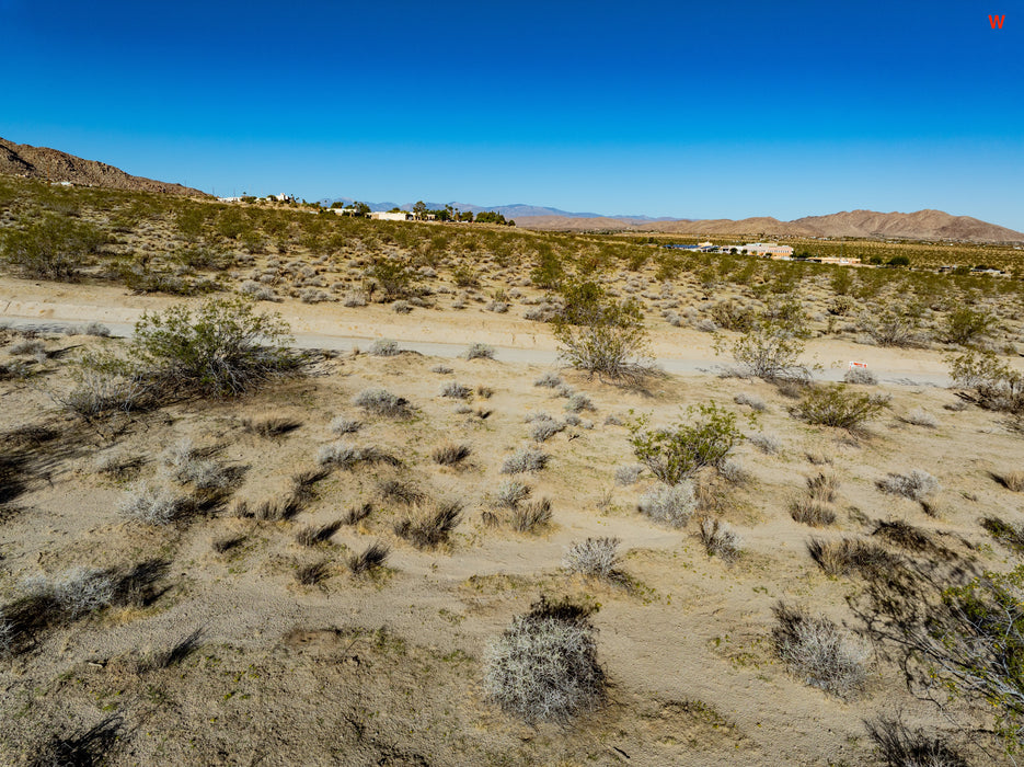 2.31 Acres Joshua Tree, San Bernardino County, CA (Power)